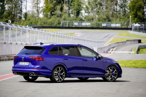  Golf R Variant      